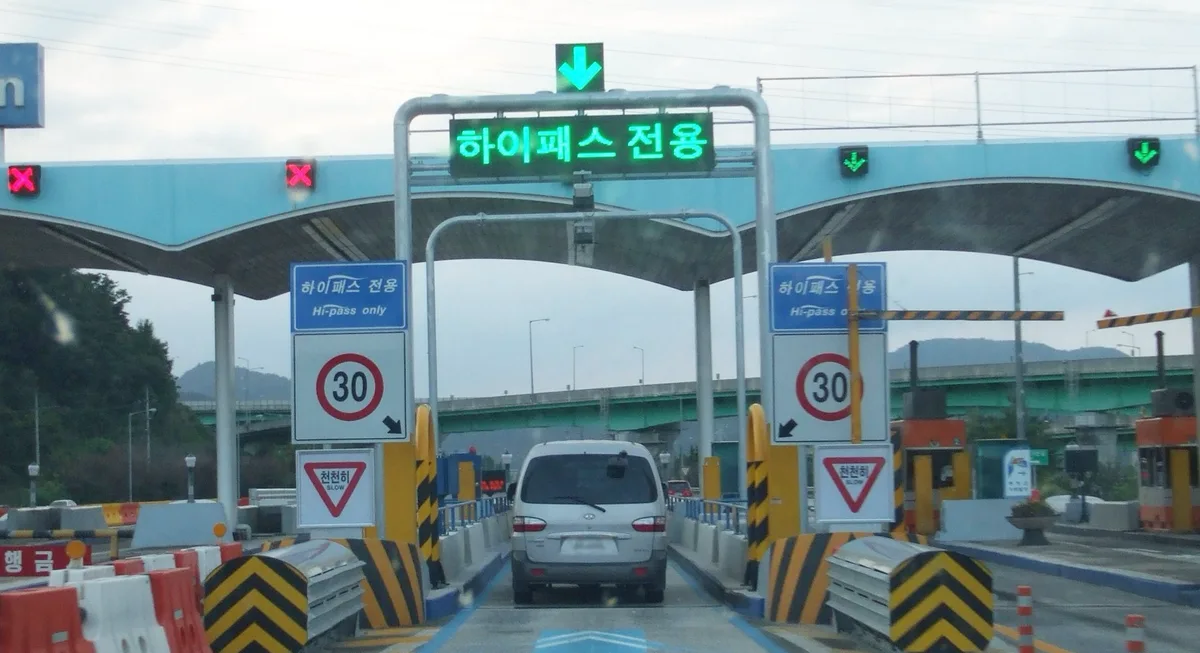 "몇백 원인데 나중에 내죠" 스무 번 넘기면 열 배가 되는 미납 통행료